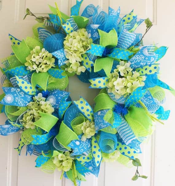 How to Make a Spring Deco Mesh Wreath / Deco Mesh and Ribbon